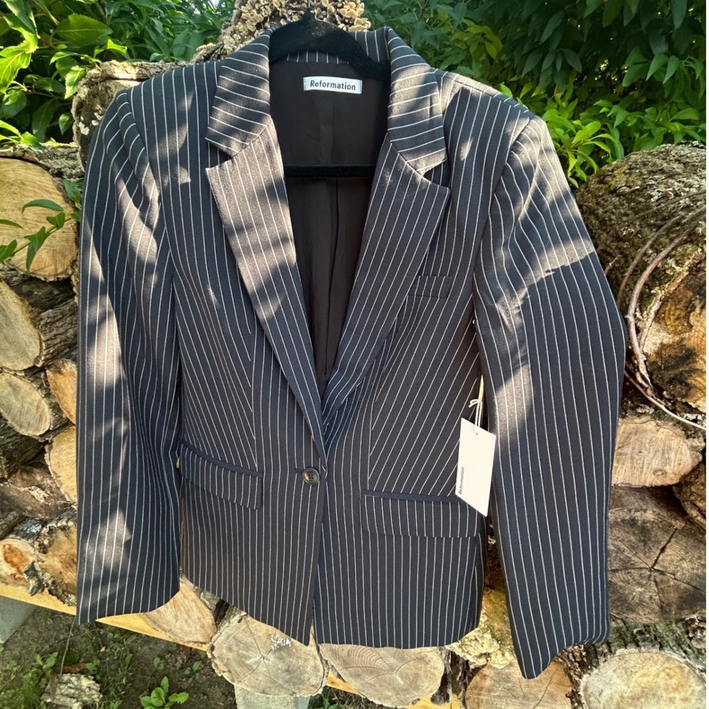 Reformation Dama Pinstripe Blazer XS Navy Single Button Tailored NWT